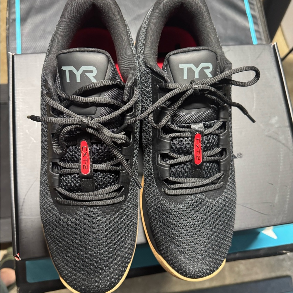 TYR CXT-2 Trainer Men's Black and Red Athletic Shoes